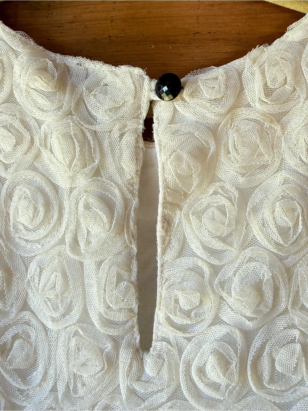 Baby Gap: Elegant Ivory summer Rosette Girls' Dress (size 5)